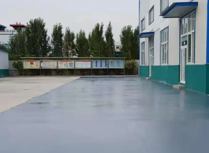 舟山彩色路面喷涂翻新的材料对冬季